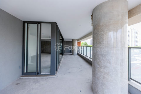 Image 11 - 1030145