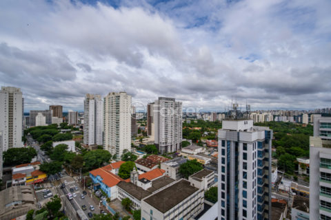Image 22 - 1030158
