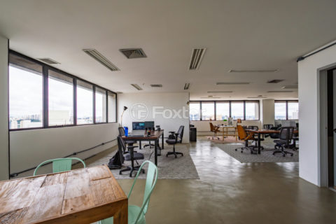 Image 7 - 1030158