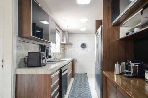 Image 33 - 1030159