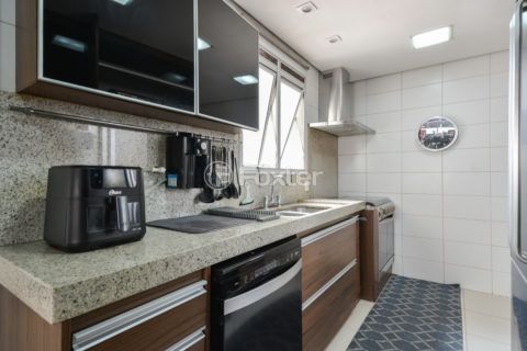Image 34 - 1030159