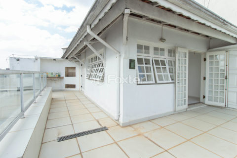 Image 17 - 1030160
