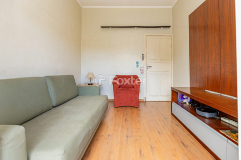 Image 32 - 1030164