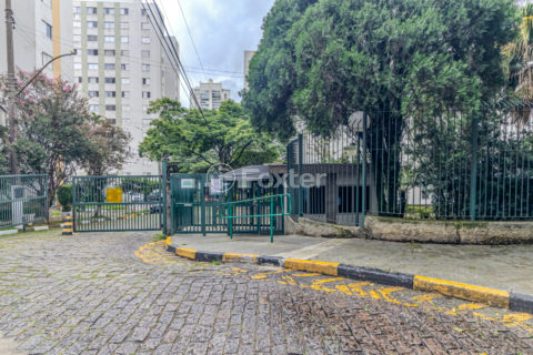 Image 27 - 1030170