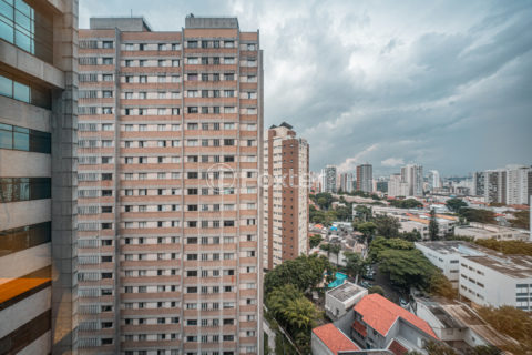 Image 32 - 1030172