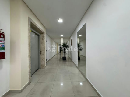 Image 22 - 1030174