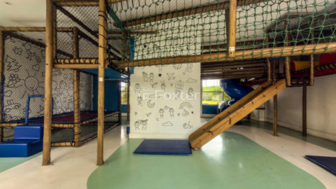 Image 32 - 1030181