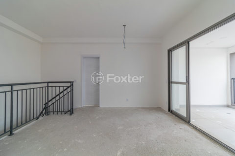 Image 32 - 1030188