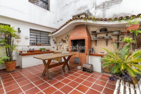 Image 35 - 1030193