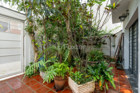 Image 40 - 1030193