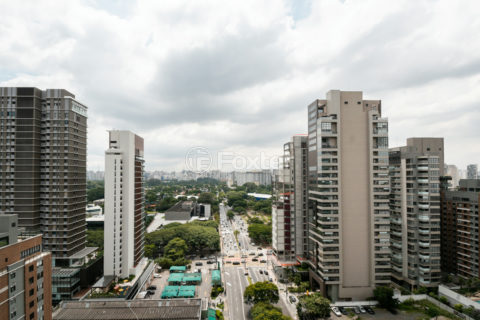 Image 6 - 1030195