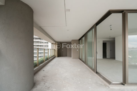 Image 4 - 1030195