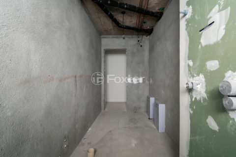 Image 34 - 1030195