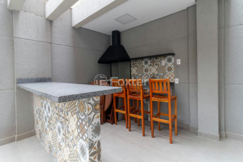 Image 32 - 1030200