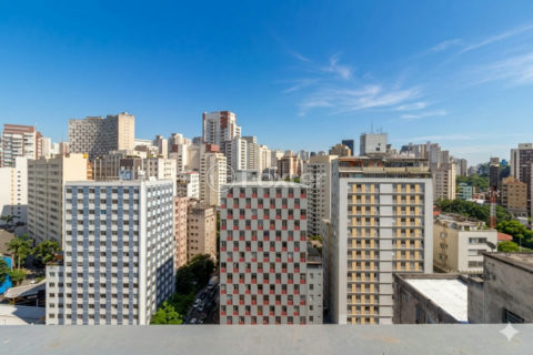 Image 7 - 1030200