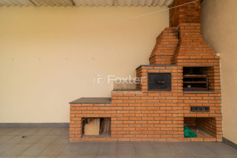 Image 44 - 1030204