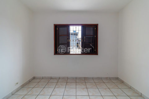 Image 32 - 1030204