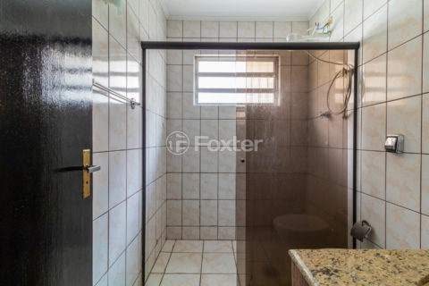 Image 35 - 1030204