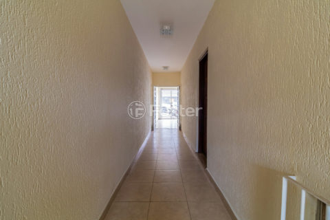 Image 40 - 1030204
