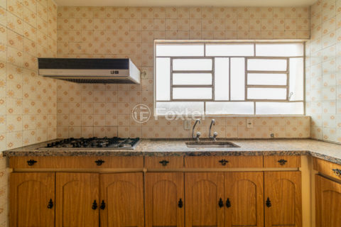 Image 7 - 1030204