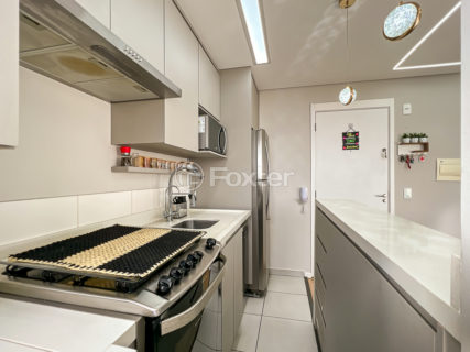 Image 7 - 1030206