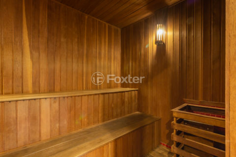 Image 32 - 1030221