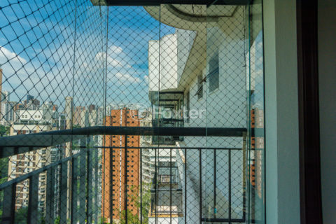 Image 8 - 1030231