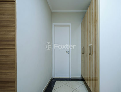 Image 9 - 1030252