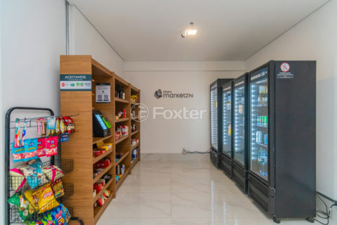 Image 32 - 1030257