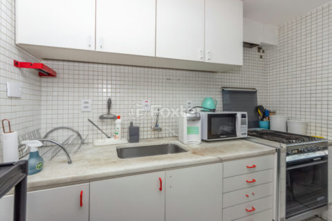 Image 23 - 1030266