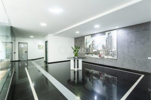 Image 32 - 1030272