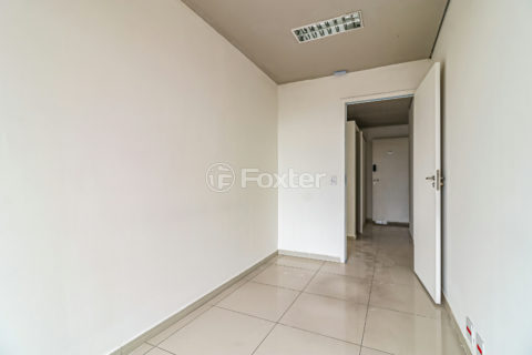 Image 11 - 1030274
