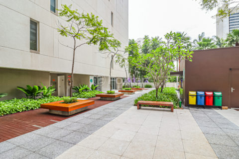 Image 21 - 1030274