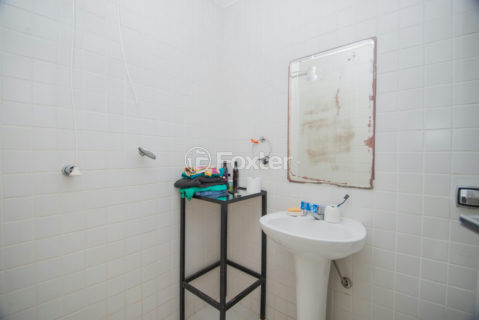 Image 7 - 1030277