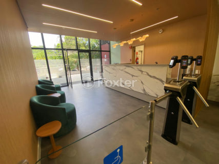 Image 7 - 1030283