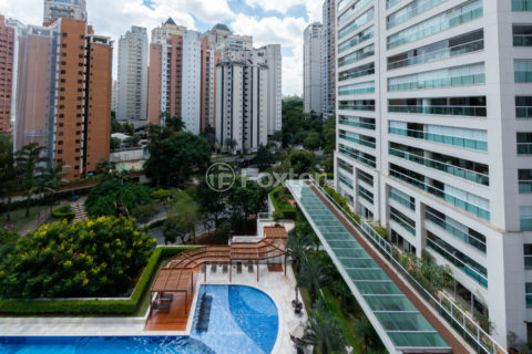 Image 57 - 1030290