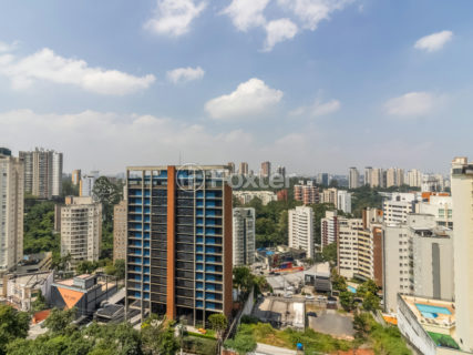 Image 42 - 1030293