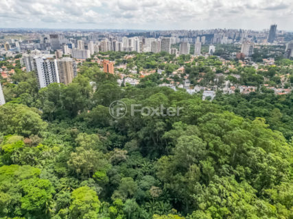 Image 16 - 1030296