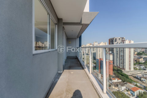 Image 17 - 1030305