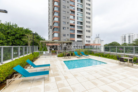Image 33 - 1030306