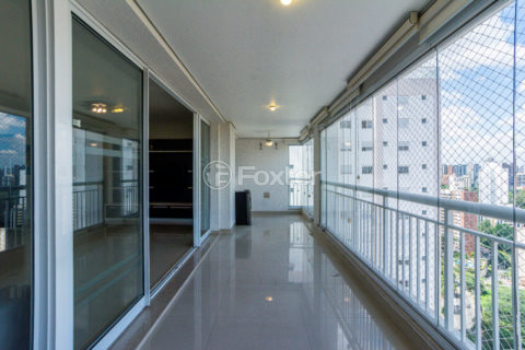 Image 4 - 1030310