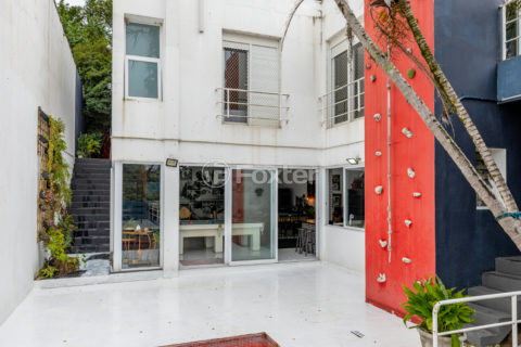 Image 39 - 1030311
