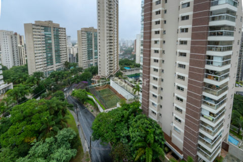 Image 52 - 1030313