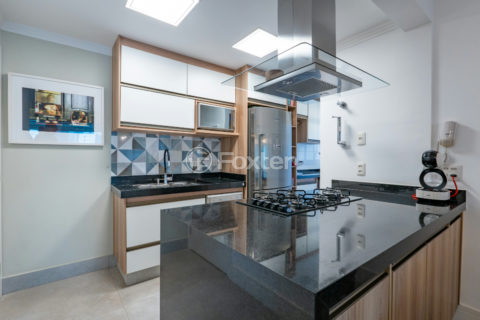 Image 33 - 1030313