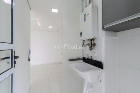 Image 21 - 1030316