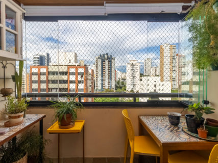 Image 4 - 1030317