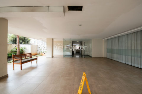 Image 33 - 1030321