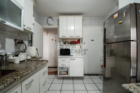 Image 22 - 1030321