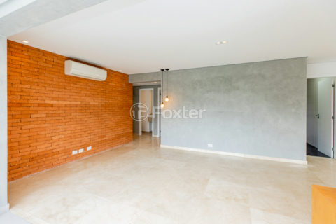 Image 9 - 1030322