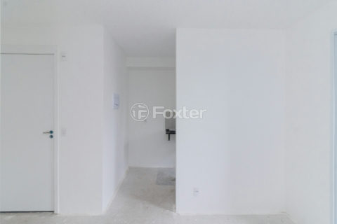 Image 32 - 1030332